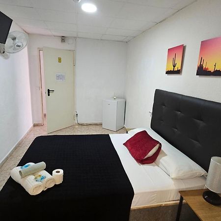Hostal Sol Celeste โยเรตเดมาร์ ภายนอก รูปภาพ