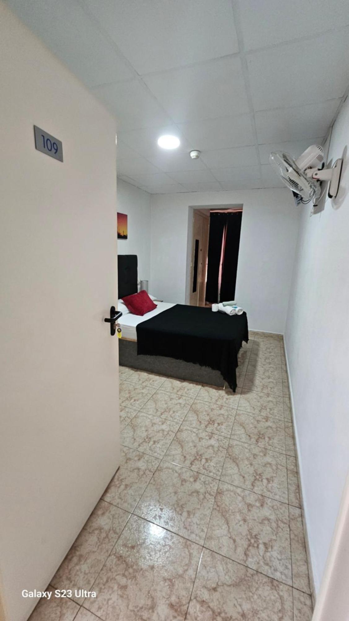 Hostal Sol Celeste โยเรตเดมาร์ ภายนอก รูปภาพ