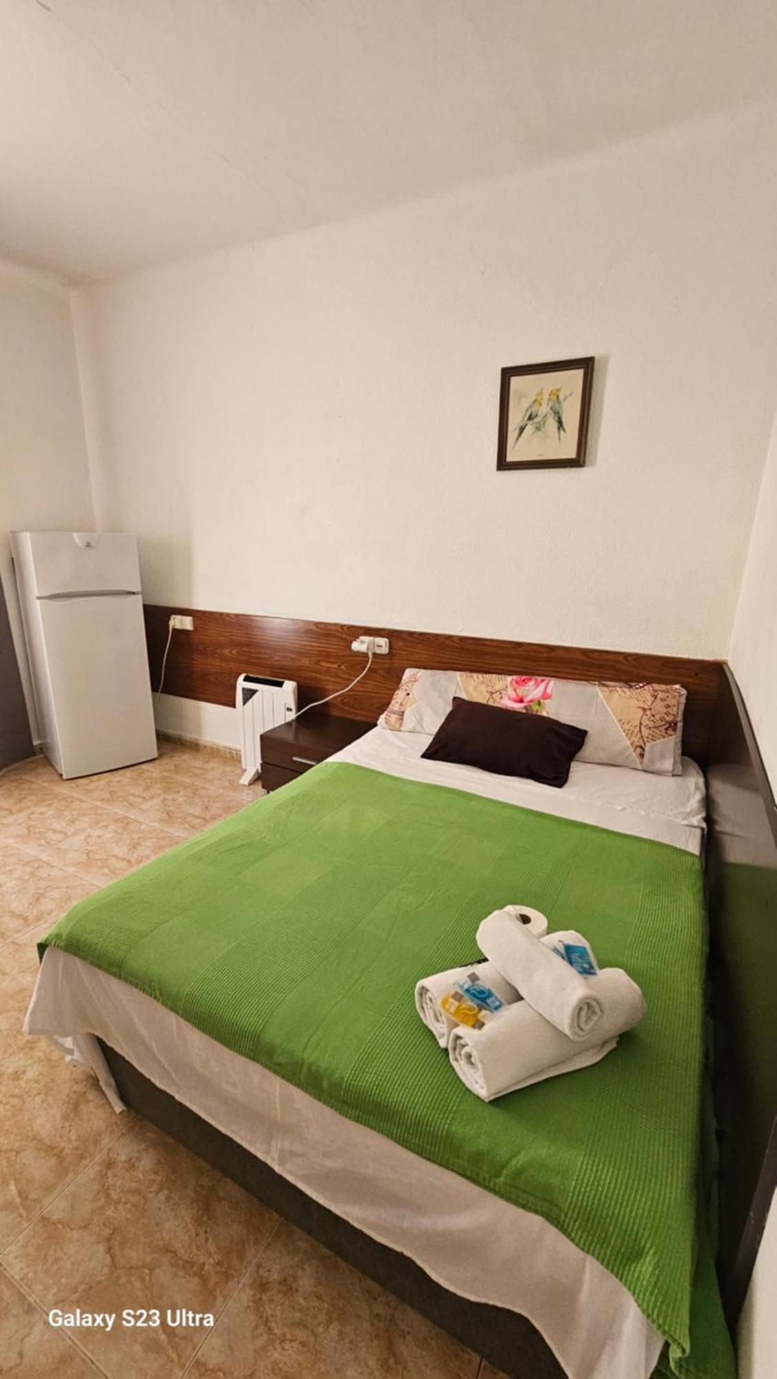 Hostal Sol Celeste โยเรตเดมาร์ ภายนอก รูปภาพ