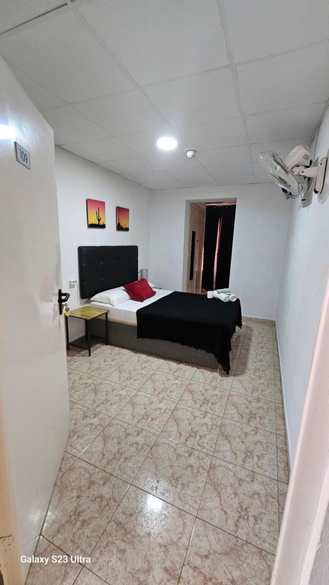 Hostal Sol Celeste โยเรตเดมาร์ ภายนอก รูปภาพ